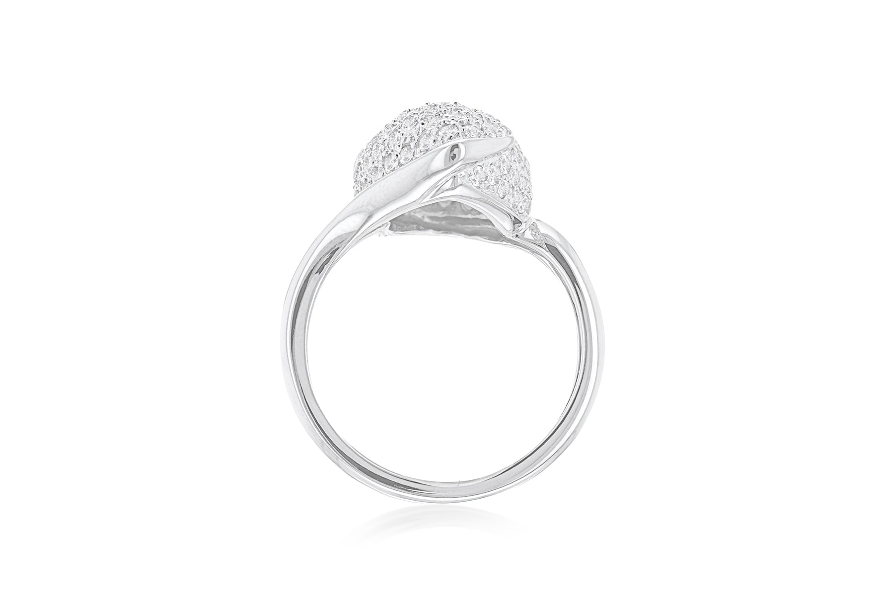 18ct White Gold 0.86ct Diamond Teardrop Shoulder Ring